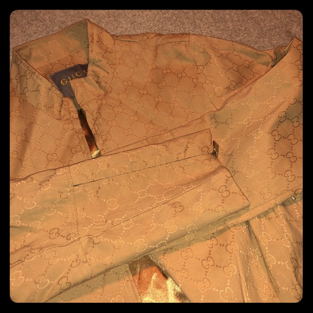 Authentic Gucci zipper up jacket beige medium